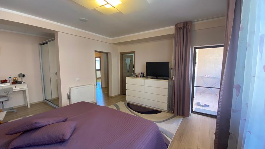 Se vinde URGENT Vila 6 camere Otopeni zona 23 August - 17