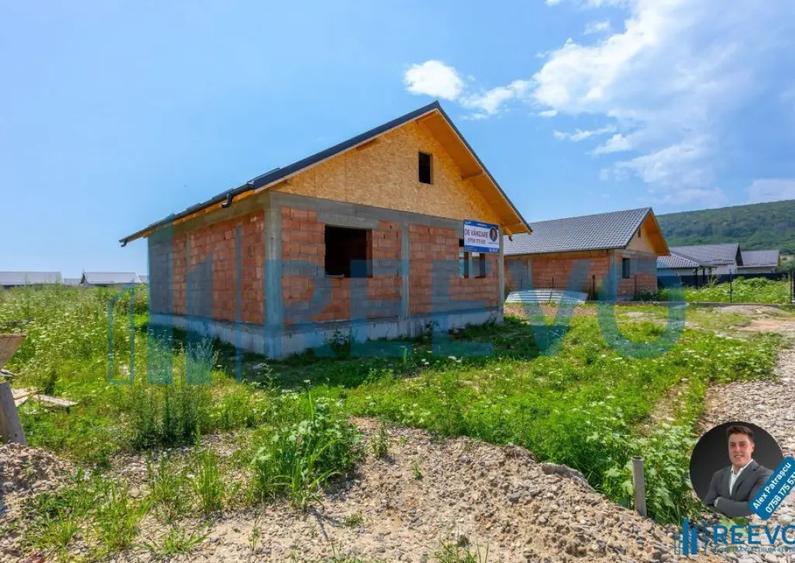 Casa la ro?u, Hemeiu? ! - 9