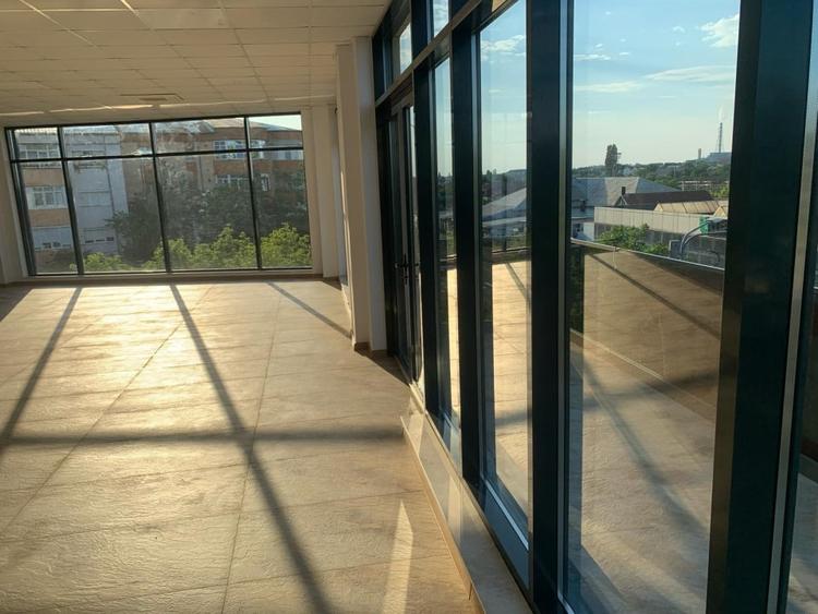 Spatiu comercial parter, 100 mp suprafata utila, Rovine - 2