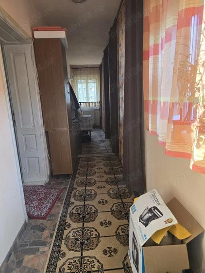 Casa 3 camere in sat Dragoesti comuna Racovita amenajata mobilata utilata pozitie excelenta - 8