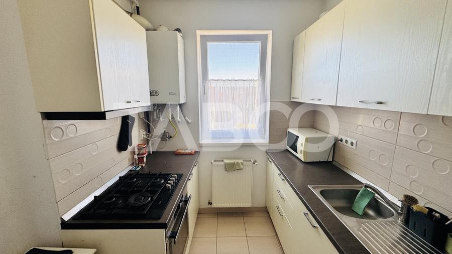 Apartament cu 3 camere decomandat, mobilat în Lupeni
