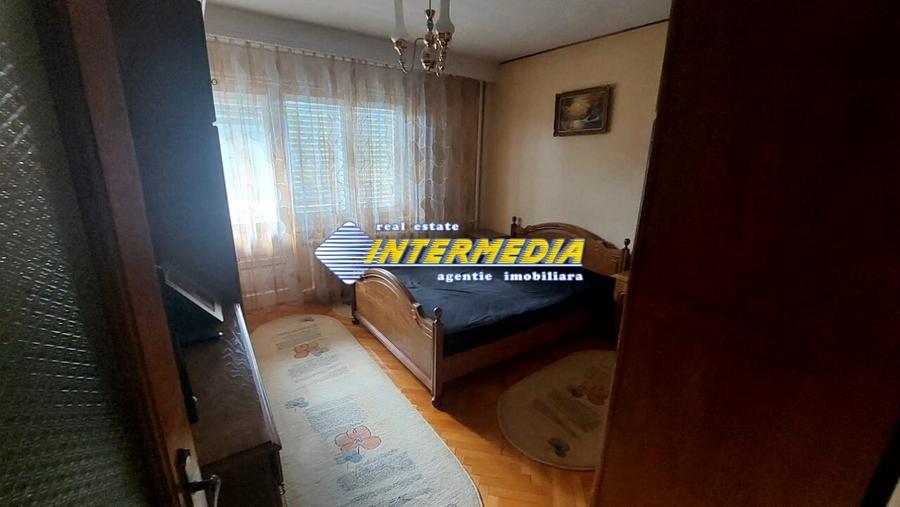 Casa de vanzare cu 5 camere in cartier Cetate Alba Iulia finisata D+P+E - 1