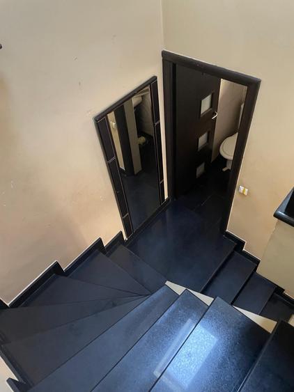 Locuință elegantă cu curte amenajată – parter + etaj, în spatele Pieței Delfinul - 15