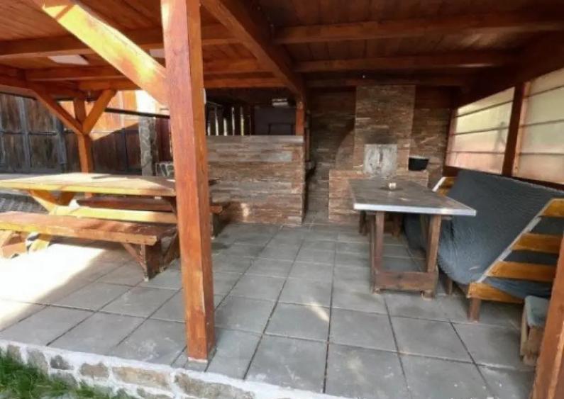 Cabana cu 4 dormitoare, foisor, ciubar, Statiunea Muntele Ba - 4