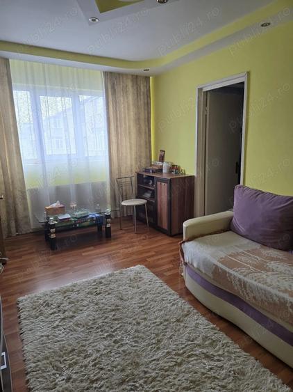 Apartament de vanzare - 4