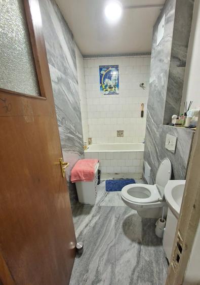 Obor,Colentina,Teiul Doamnei langa Sectia 7 Politie,10 minute metrou - 8