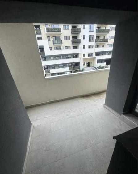 Apartament 2 camere, decomandat - zona Tractorul - 5