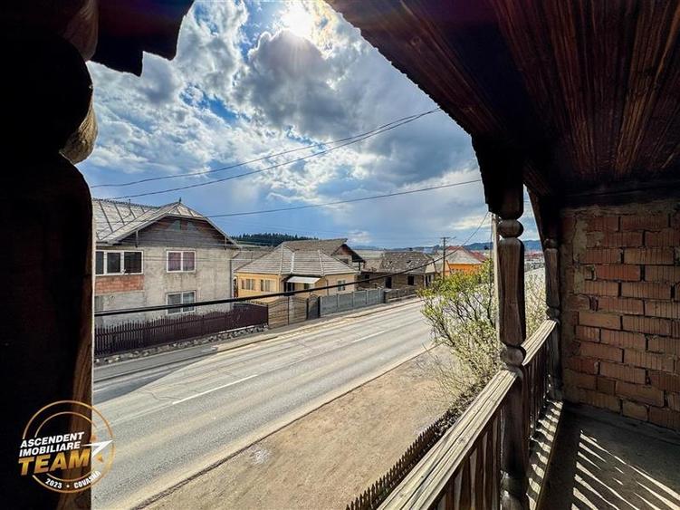 Ansamblu:doua case+anexe+domeniu de 10.101mp, Intorsura Buzaului,Covasna: FILM& - 27