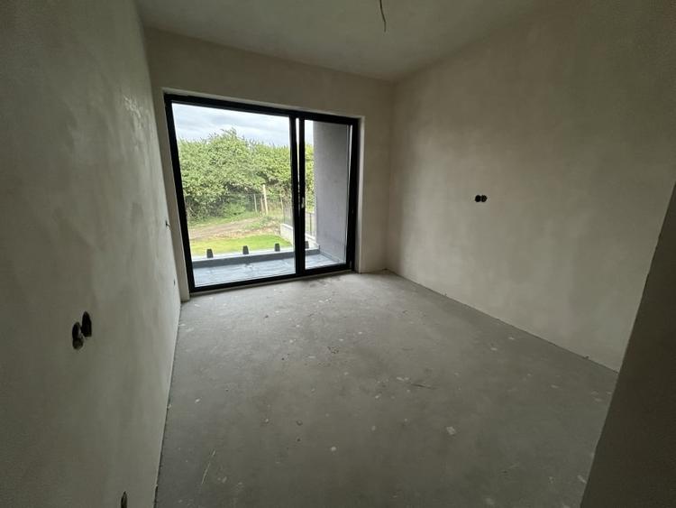 Casa tip duplex semifinisat , 180 mp utili , 400 mp teren zona Faget - 9