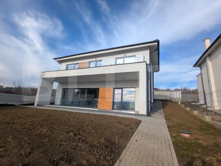 Casa luminoasa cu vedere panoramica 150, mp teren 770 mp, Chinteni - 1