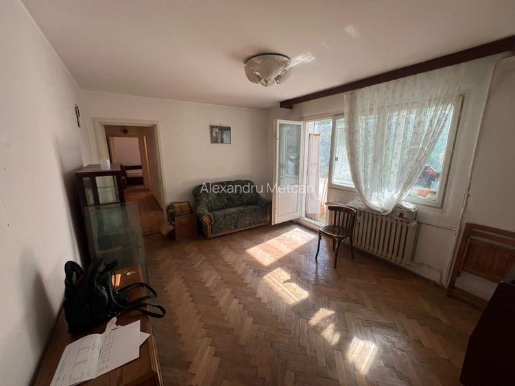 Apartament 3 camere, 70 mp Aleea Terasei   Metrou Piața Sudului
