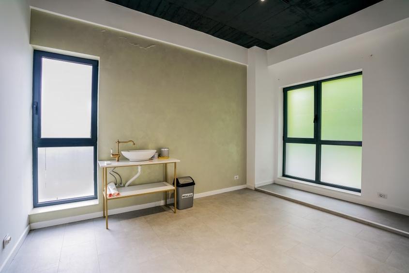 Spatiu comercial de vanzare, zona Taietura Turcului, cu preluare chiriasi - 3