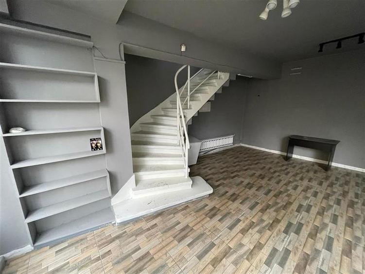 Spatiu comercial pe doua nivele, compozitie eleganta, Central, Targu Mures. - 4