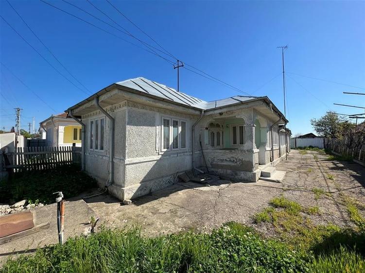 Casa batraneasca + teren 1881 mp de vanzare in Sat Milcovul - 5