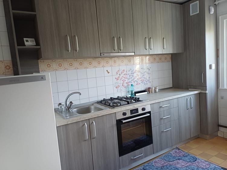 Apartament cu 2 camere decomandat în Dumbrăvița