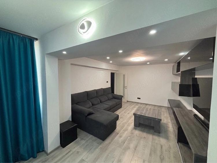 Vand Apartament 3 Camere, 74 mp Pite?ti, Prundu Complex 2 Living Spa?ios cu Balcon Integrat, Gea - 1