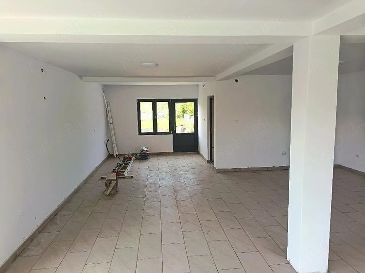 Spațiu comercial, de 100 mp, în Central