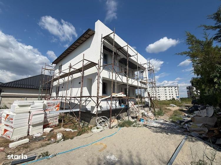 Casă cu 4 camere în Central