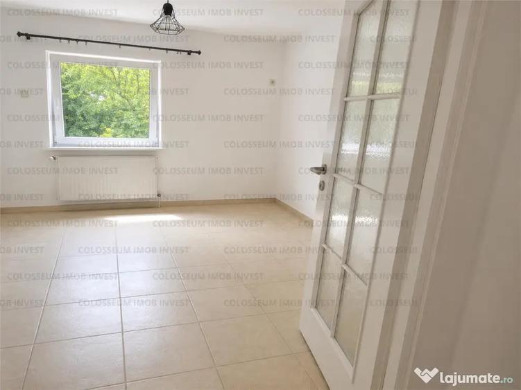 Apartament cu 3 camere decomandat în Astra