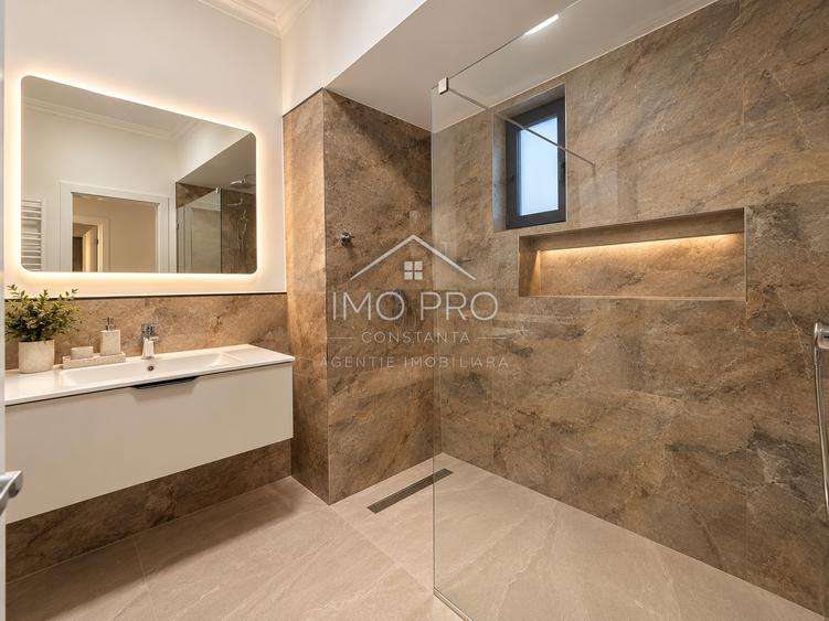 Apartament cu 3 camere decomandat în Faleza Nord