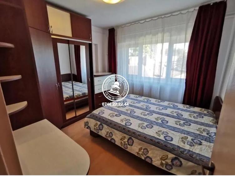 Apartament cu 3 camere decomandat, mobilat în Central