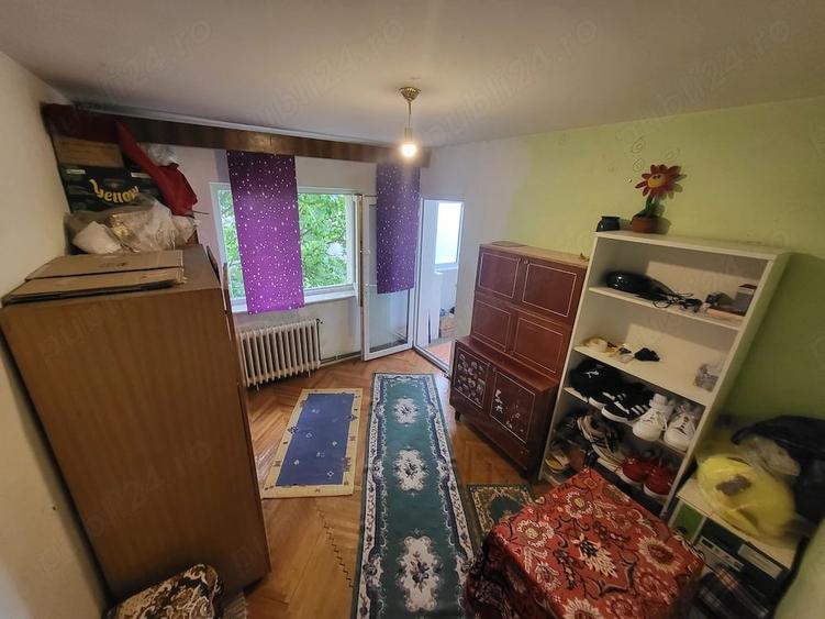 Apartament cu 4 camere decomandat în Mărăști