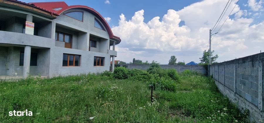 Casă cu 4 camere cu Teren 1860 Mp în Măgura