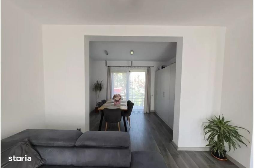Casa individuala de vanzare cu 4 camere, amplasata pe un teren de 412 - 14