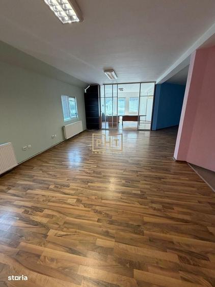 Spațiu comercial, de 180 mp, în Tăuți