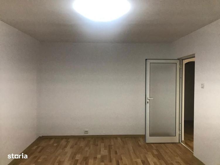 Apartament cu 4 camere decomandat în Zorilor