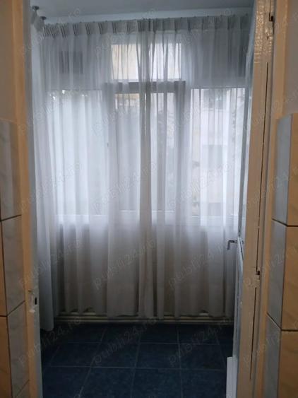 Apartament cu 2 camere decomandat în Galata