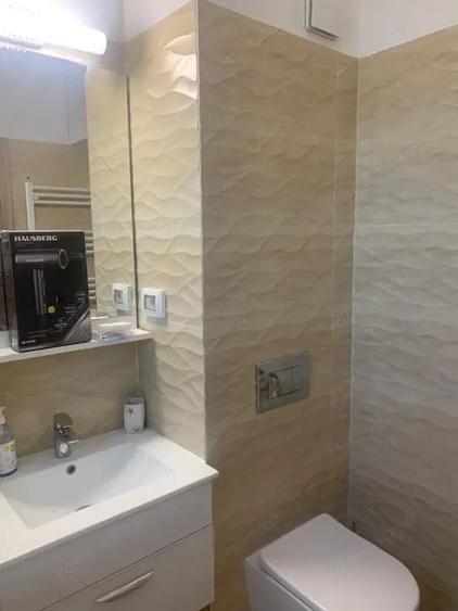 Apartament cu 3 camere decomandat, mobilat în Calea București