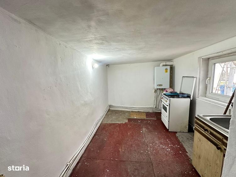Casă cu 2 camere cu Teren 173 Mp în Central
