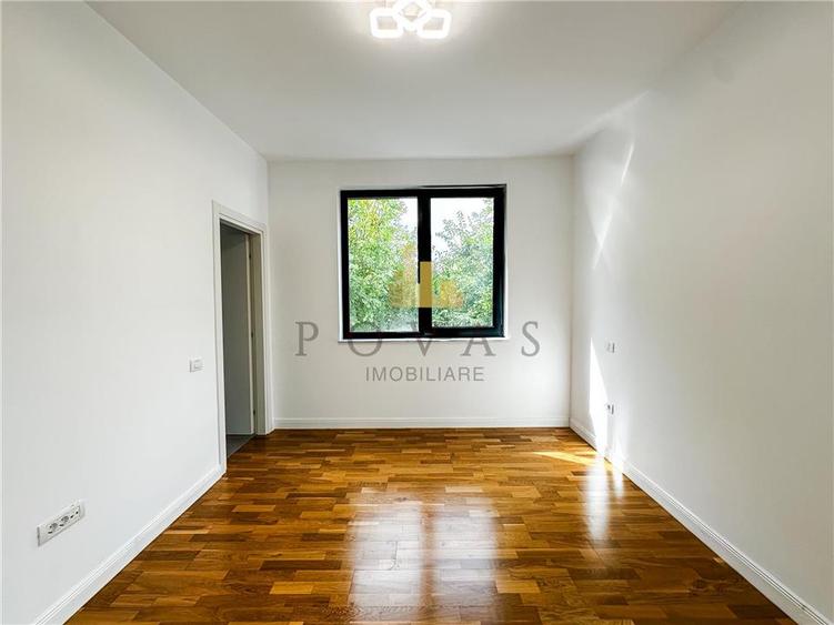 Casă individuală cu 5 camere cu Piscina în Iancu Nicolae