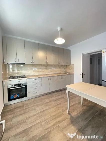 Casă cu 5 camere cu Teren 22 Mp în Central