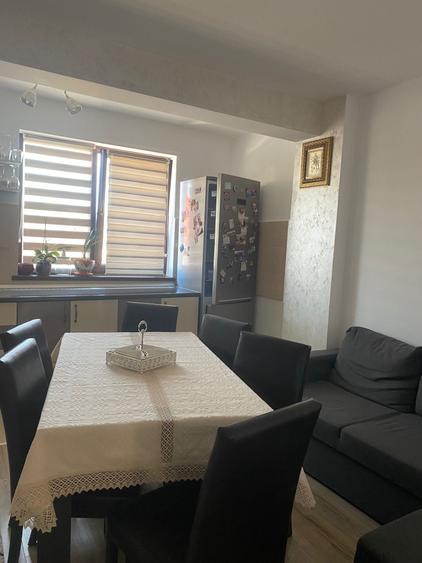 Apartament 3 camere, DECOMANDAT, zona Valea Adanca - 1