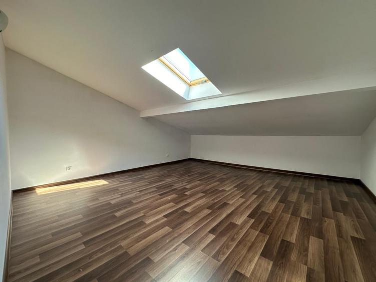 Duplex de închiriat I 4 camere I Parcare I Zona Vivo - 8