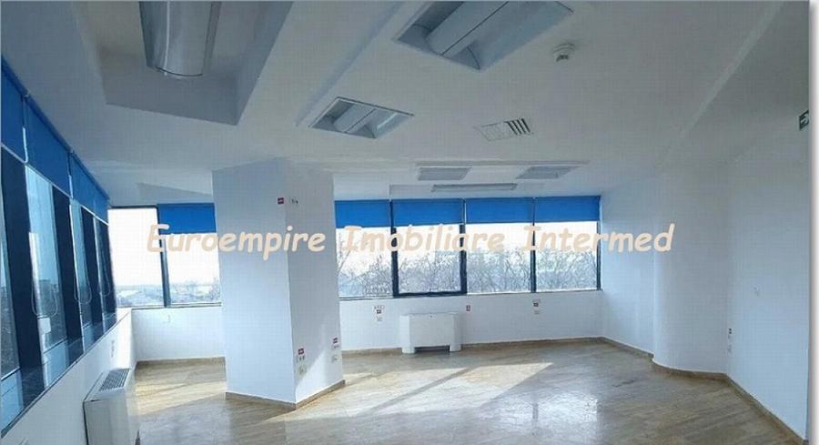 De inchiriat spatiu comercial zona GARA - 1