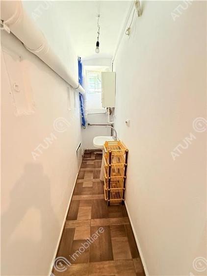Apartament cu 2 camere la casa in zona centrala din Sibiu - 11