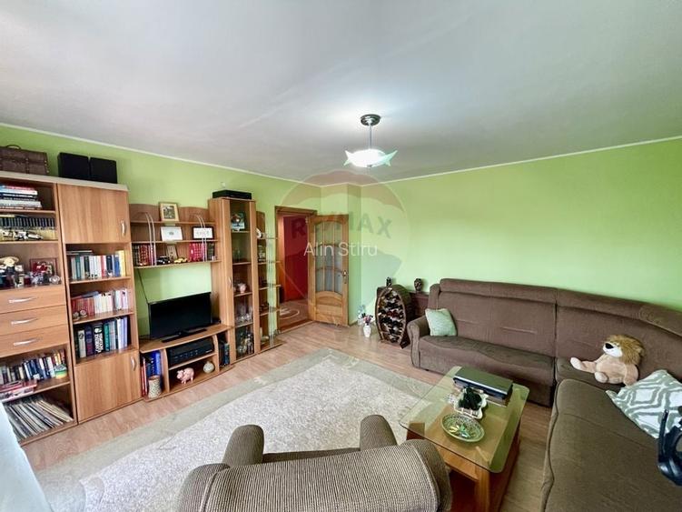 Apartament cu 3 camere decomandat, mobilat în Est Apartament cu 3 camere decomandat, mobilat în Est