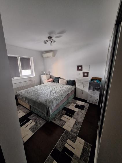 Apartament 3 camere/ Centrala proprie/ 6 minute de metrou - 1