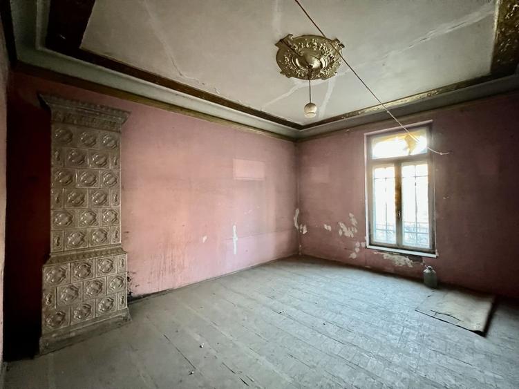 Imobil 2185 mp Centrul Istoric Piata Unirii 500 mp teren vitrina 19 m - 6