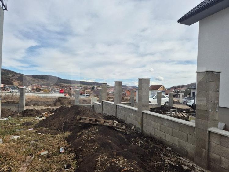 Vila noua de vanzare in Corunca zona Penny - 9