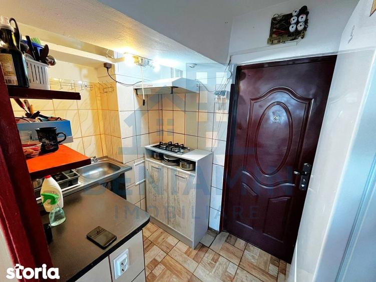 Garsoniera-27mp-Etajul 4-Bloc Izolat-Tractorul-Disponibila Imediat - 1
