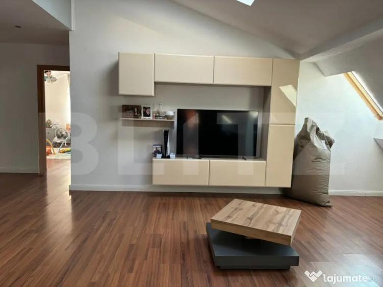 Apartament cu 3 camere de vanzare, 117 mp, zona Baritiu - 2