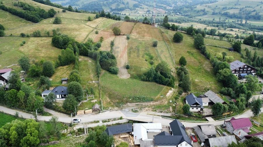 Teren 4397 mp Intravilan  Manastirea Humorului / Lunga Bucovina - 1