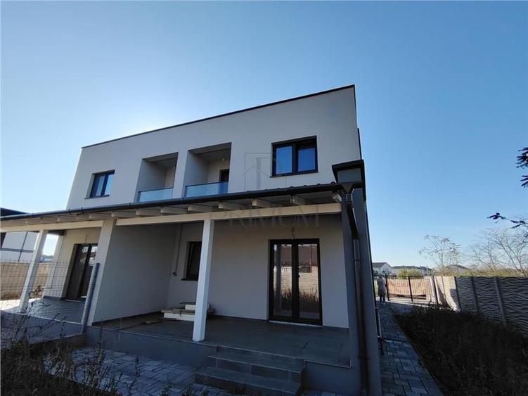 Duplex modern - compartimentare practica - toate utilitatile. - 3