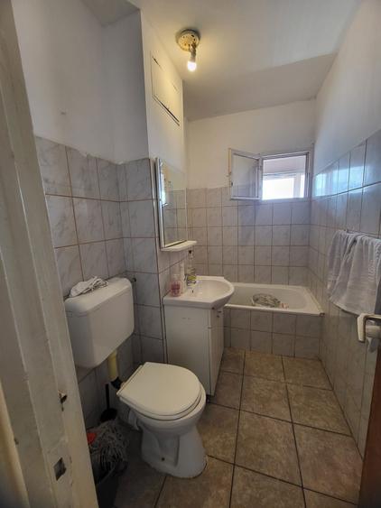 Vand apartament cu 2 camere Lacul Tei - 1