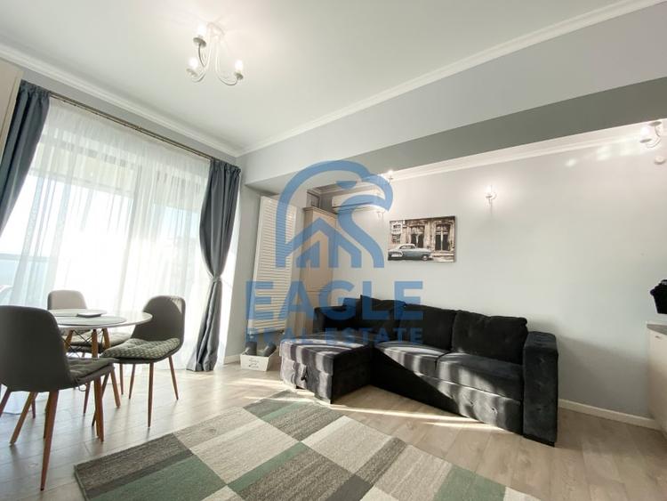 Mamaia Central - 2 Camere modern, balcon generos si vedere frontala spre lac - 6