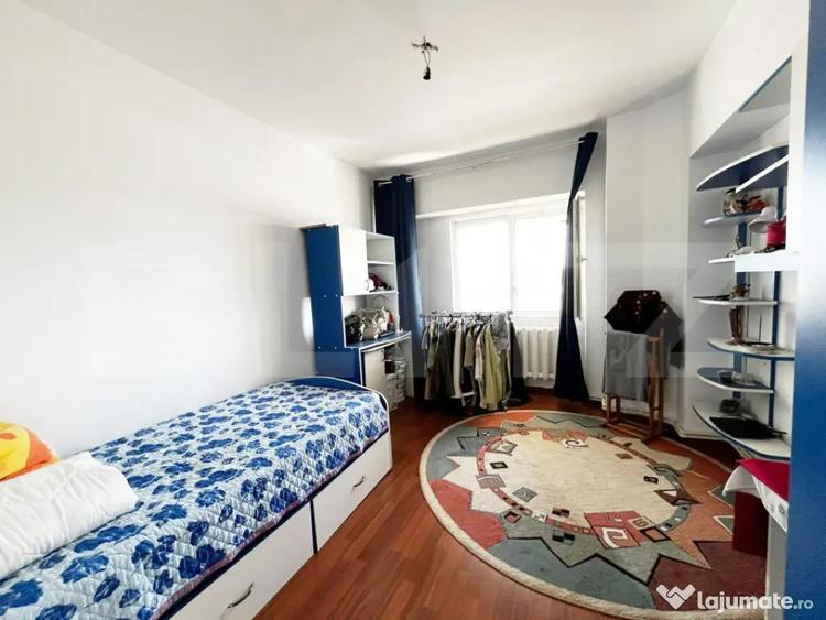 Apartament pe 3 etaje, 150 mp, terasa 40 mp, panorama, zona - 16